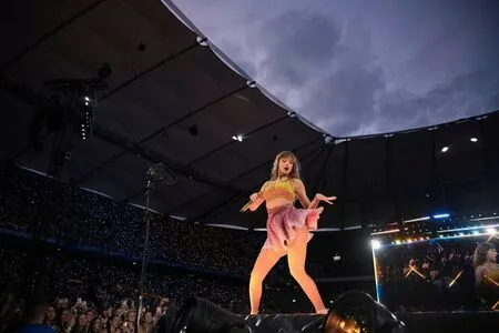 Taylor Swift OnlyFans Leaked Free Thumbnail Picture - #tMVnUdu7vh