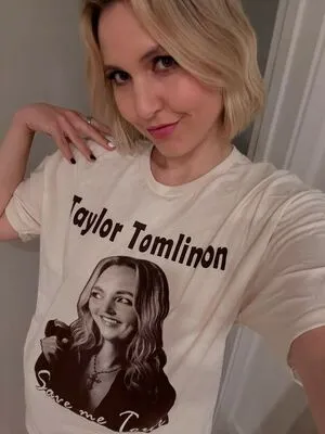 Taylor Tomlinson OnlyFans Leaked Free Thumbnail Picture - #lanb0bQ3kk
