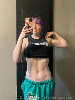 Taylorhoneybun OnlyFans Leaked Free Thumbnail Picture - #W1bZ2Yw4BY
