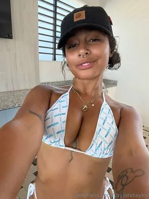 Taylorxtaylor OnlyFans Leaked Free Thumbnail Picture - #PTP4VCzCWZ
