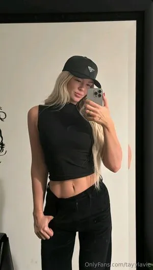 Tayylavie Bunnybunsxo Strwbrrycakexo OnlyFans Leaked Free Thumbnail Picture - #eozTwiKuNH