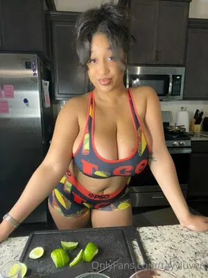 Tayyluverr OnlyFans Leaked Free Thumbnail Picture - #KYkd4JIV4G
