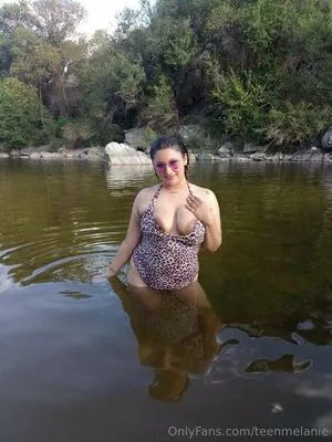 Teenmelanie OnlyFans Leaked Free Thumbnail Picture - #Cg2LYaebWm