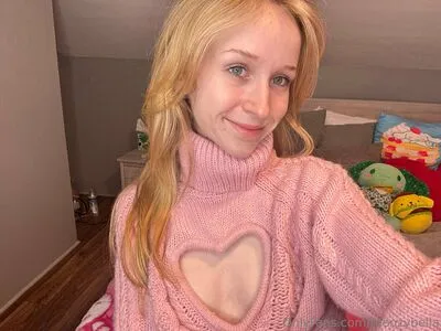 Teenzybella OnlyFans Leaked Free Thumbnail Picture - #BoDthxxBUm