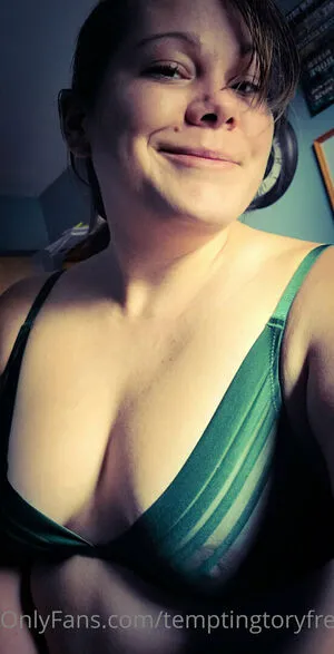 Temptingtoryfree OnlyFans Leaked Free Thumbnail Picture - #0CcfRFekAO