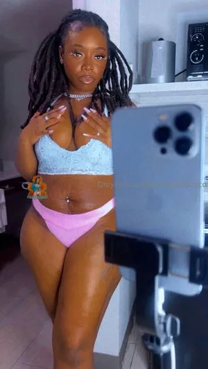 Temptresscoco OnlyFans Leaked Free Thumbnail Picture - #Zucq7VBbgH