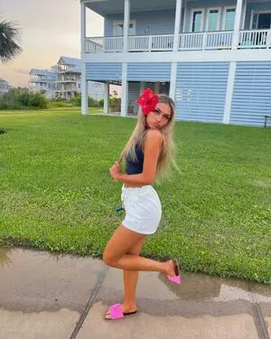 Tessa Lee OnlyFans Leaked Free Thumbnail Picture - #1AtoaStkaz