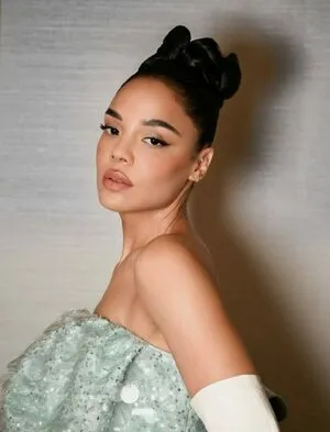 Tessa Thompson OnlyFans Leaked Free Thumbnail Picture - #4Bv922mlY3