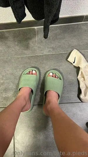 Tete A Pieds OnlyFans Leaked Free Thumbnail Picture - #RhgoCKPPwA