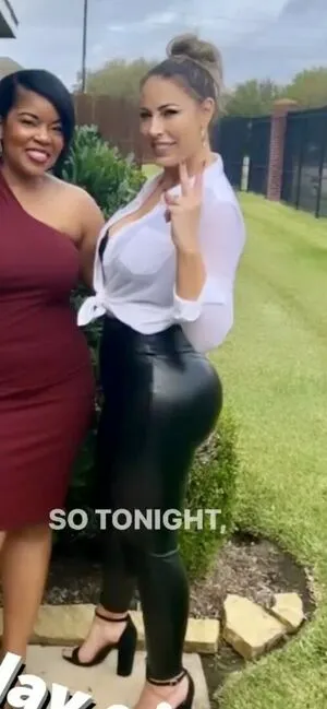 Texas Hotwife Robyn Witha Y OnlyFans Leaked Free Thumbnail Picture - #6IqvmtZwMT