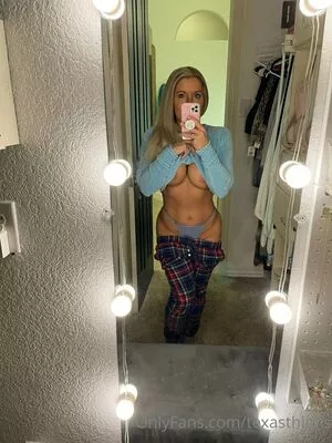 Texasthighs OnlyFans Leaked Free Thumbnail Picture - #VkSOLEDyic