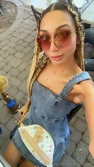 Tgirlky OnlyFans Leaked Free Thumbnail Picture - #FGVCzPiYCv