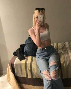 Thais Konbauer OnlyFans Leaked Free Thumbnail Picture - #TYDVA0i126