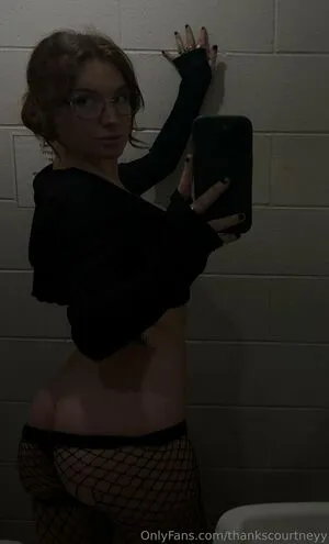 Thankscourtneyy OnlyFans Leaked Free Thumbnail Picture - #IIHBV1ULPg