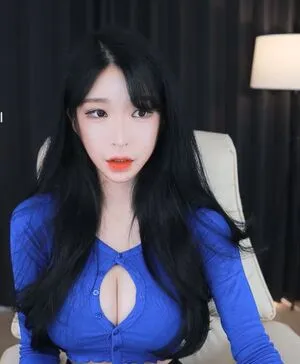 That Bong Girl OnlyFans Leaked Free Thumbnail Picture - #0RdRRCe00G