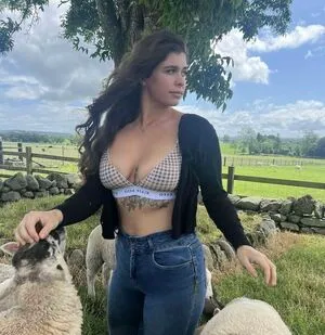 Thatbrunnettefarmher OnlyFans Leaked Free Thumbnail Picture - #HC5Fr0pWM1