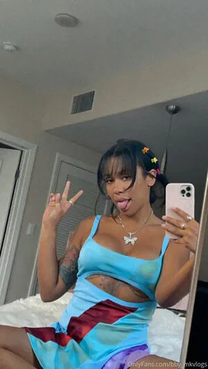 Thatonegirlmikeyvlogs OnlyFans Leaked Free Thumbnail Picture - #BAFIkWe9A7