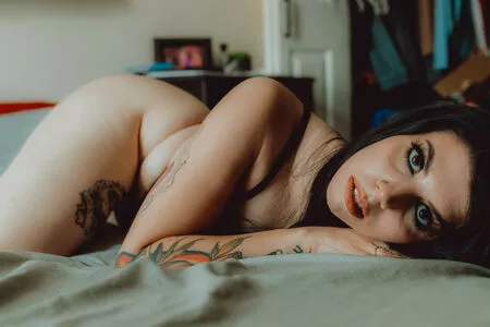 Thatsoraven95 OnlyFans Leaked Free Thumbnail Picture - #NcwSzSUsn2
