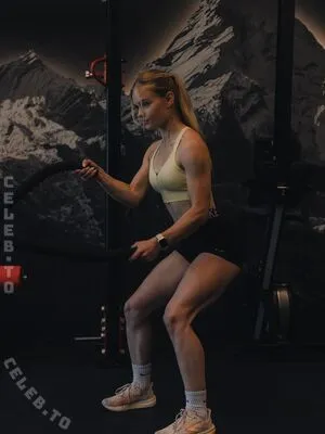 Thatsvroni OnlyFans Leaked Free Thumbnail Picture - #2frnYIWX3L