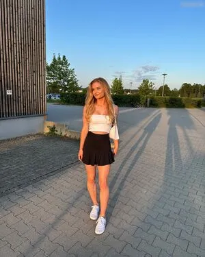Thatsvroni OnlyFans Leaked Free Thumbnail Picture - #ICFLUK80mU