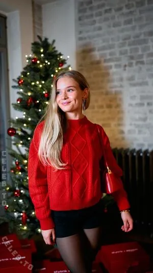 Thatsvroni OnlyFans Leaked Free Thumbnail Picture - #StM293sFmX