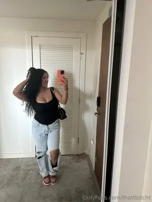 Thattbitcht OnlyFans Leaked Free Thumbnail Picture - #5RPBEsoVft