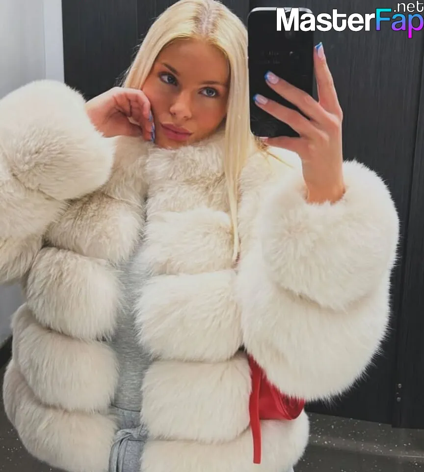 thatyoungblondevip