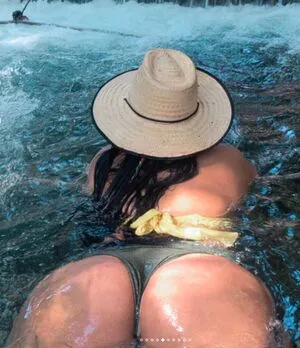Thays Alves OnlyFans Leaked Free Thumbnail Picture - #burg3hxb04