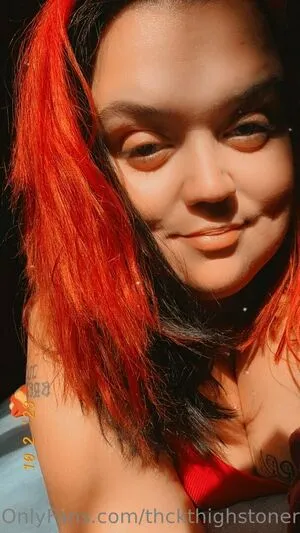 Thckthighstoner OnlyFans Leaked Free Thumbnail Picture - #2rafPvWEly