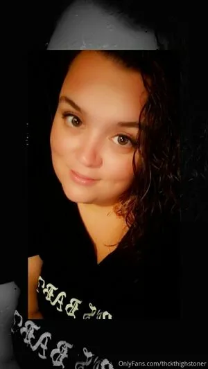 Thckthighstoner OnlyFans Leaked Free Thumbnail Picture - #8V4tqP63Zk