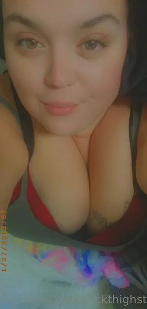 Thckthighstoner OnlyFans Leaked Free Thumbnail Picture - #LAsiKpYkyZ