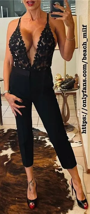 The Beach Bunny Milf OnlyFans Leaked Free Thumbnail Picture - #8sQ7bMo0Ky