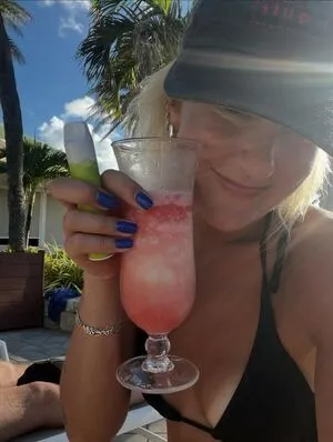 The Beaches OnlyFans Leaked Free Thumbnail Picture - #EKqxDPQ4U2