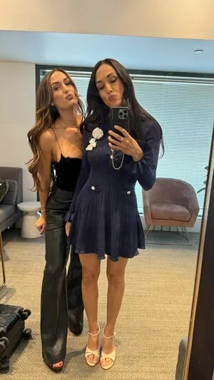 The Bella Twins: OnlyFans Leaked Free Thumbnail Picture - #1XavP9QWhr