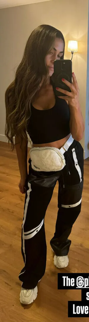 The Bella Twins: OnlyFans Leaked Free Thumbnail Picture - #5Hj8pVJfpC