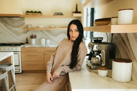 The Bella Twins: OnlyFans Leaked Free Thumbnail Picture - #AxyjFmoQ2A