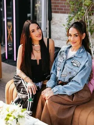 The Bella Twins: OnlyFans Leaked Free Thumbnail Picture - #GPwuXD2fN0