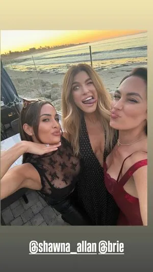 The Bella Twins: OnlyFans Leaked Free Thumbnail Picture - #NnCEhkd3S7