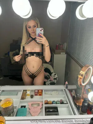 The Blonde Bombshell OnlyFans Leaked Free Thumbnail Picture - #PRezVAdAtV