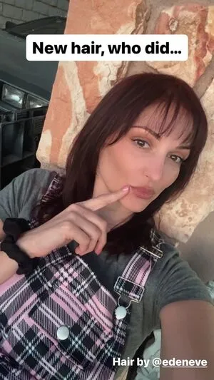 The Carlotta Champagne OnlyFans Leaked Free Thumbnail Picture - #eCEUHSqQZv