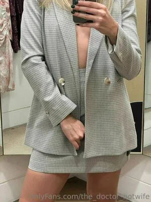 The Doctor Hotwife OnlyFans Leaked Free Thumbnail Picture - #TlUkoN86Av