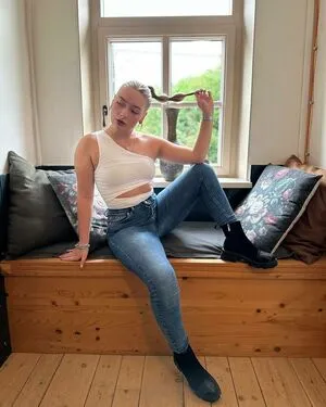 The Dutch Latex Goddess OnlyFans Leaked Free Thumbnail Picture - #2znELvOm9T