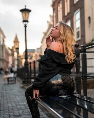 The Dutch Latex Goddess OnlyFans Leaked Free Thumbnail Picture - #4raTugqnvi