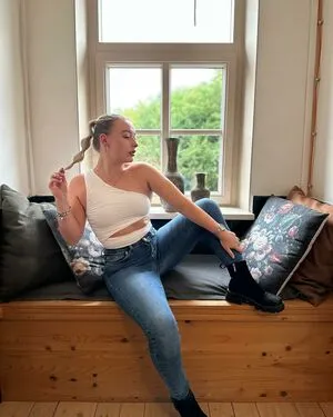 The Dutch Latex Goddess OnlyFans Leaked Free Thumbnail Picture - #UbcXE6Rak8