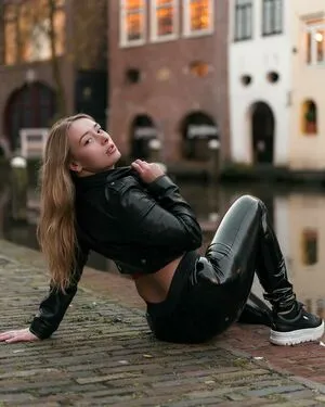 The Dutch Latex Goddess OnlyFans Leaked Free Thumbnail Picture - #WrV54ck04S