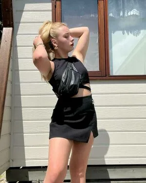 The Dutch Latex Goddess OnlyFans Leaked Free Thumbnail Picture - #ozsc2EeIbJ