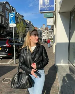 The Dutch Latex Goddess OnlyFans Leaked Free Thumbnail Picture - #rSGH4uY011