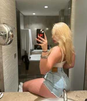 The Dutch Latex Goddess OnlyFans Leaked Free Thumbnail Picture - #rdKFvalasK