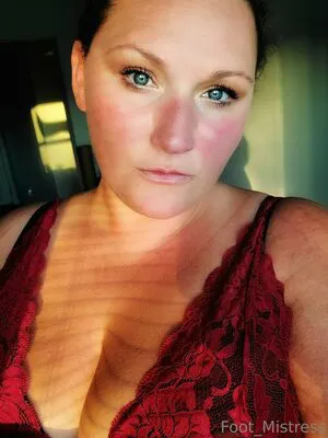 The Footress OnlyFans Leaked Free Thumbnail Picture - #FxlqErdgmL