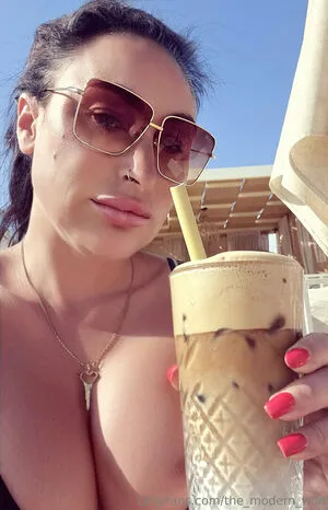 The Modern Wife OnlyFans Leaked Free Thumbnail Picture - #GmgkIn0hFn